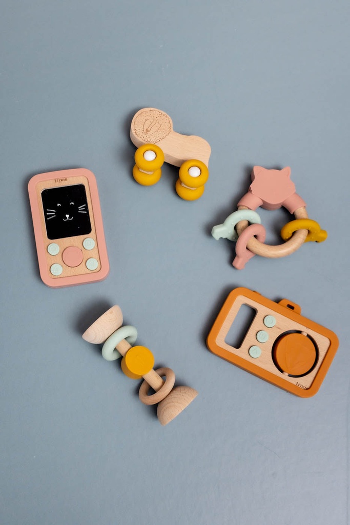 Téléphone bébé en bois et silicone Mrs Cat - Trixie ★