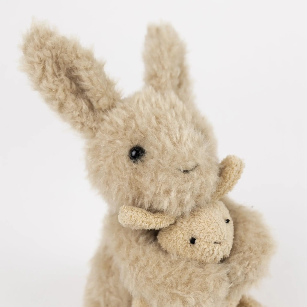 Peluche Emile le Lapin avec son bébé - Egmont Toys ★