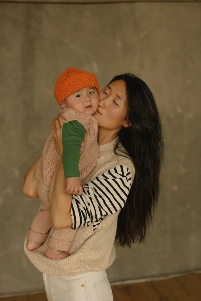 VEST HARVEY APRICOT 6.webp