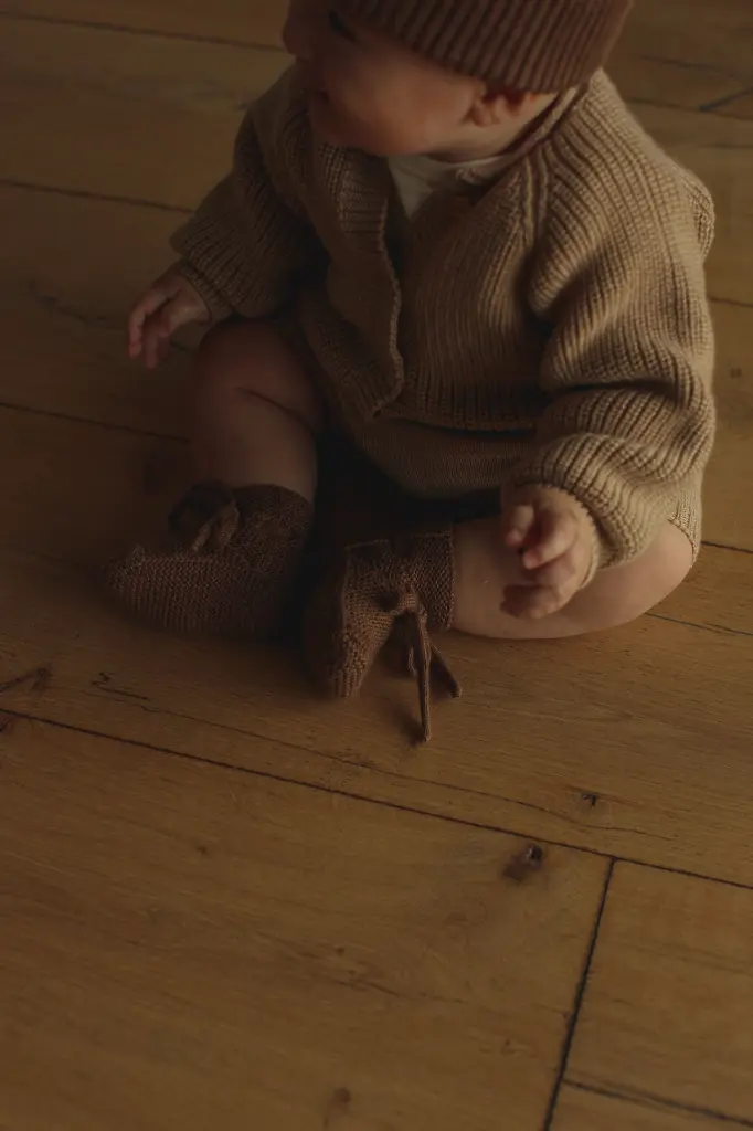 BOOTIES MOCHA 4-5404027804477 +5404027804507+ CARDIGAN SAND.webp