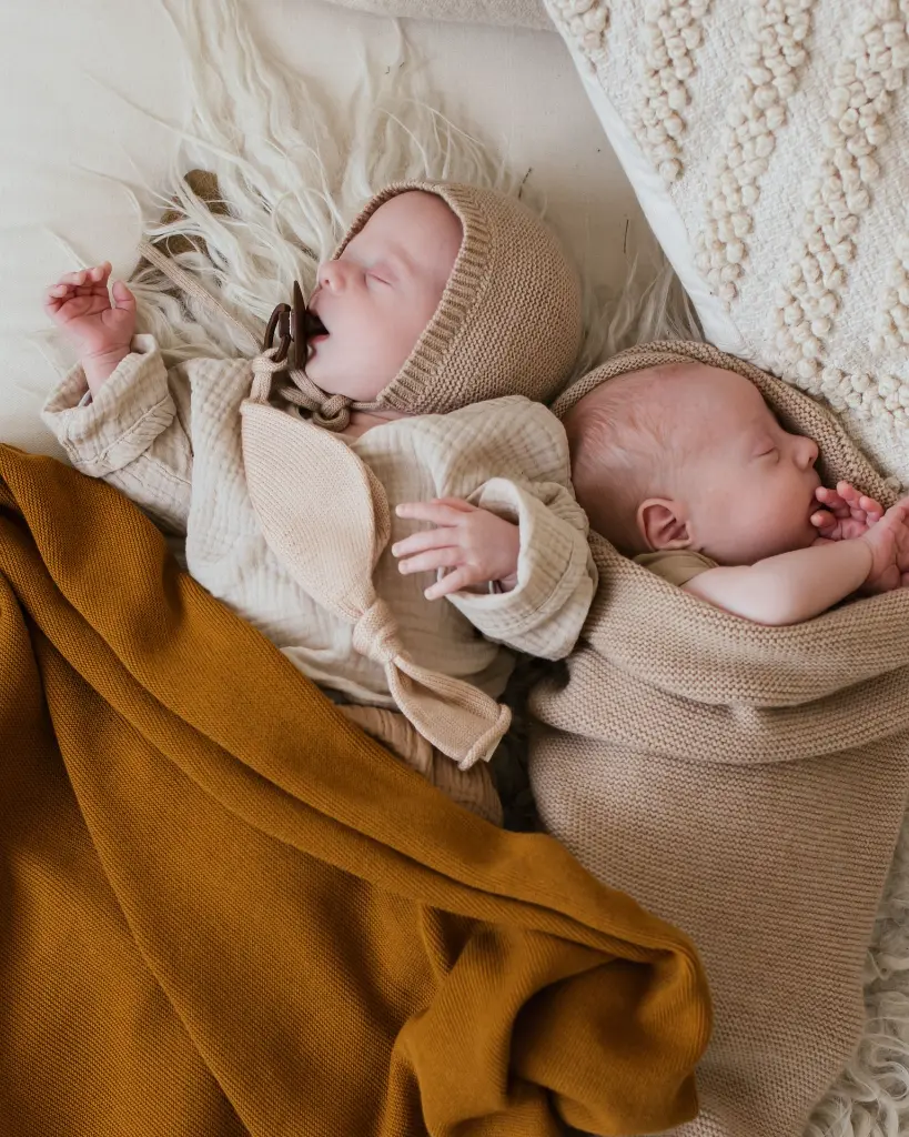 BONNET DOLLY SAND 11__ EAN - 5404027800936 – 5404027800943 - 5404027800950.jpg.webp