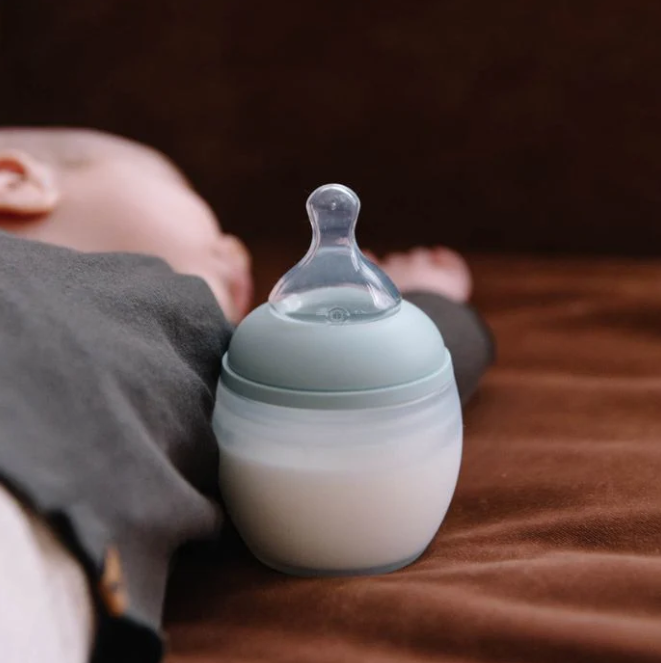 Biberon Ivy Green 240 ml - Liste de naissance Charlotte Grossmann & Vick Badet