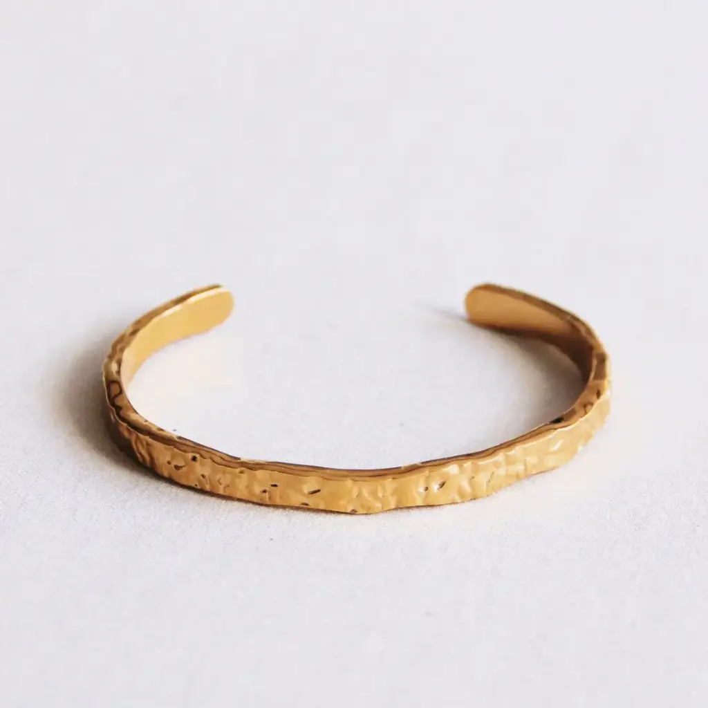 Bracelet orné de gracieuses fleurs - Bazou