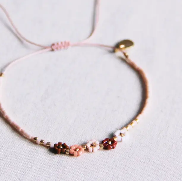 Miyuki Bracelet with 5 Mini Daisies - Bazou