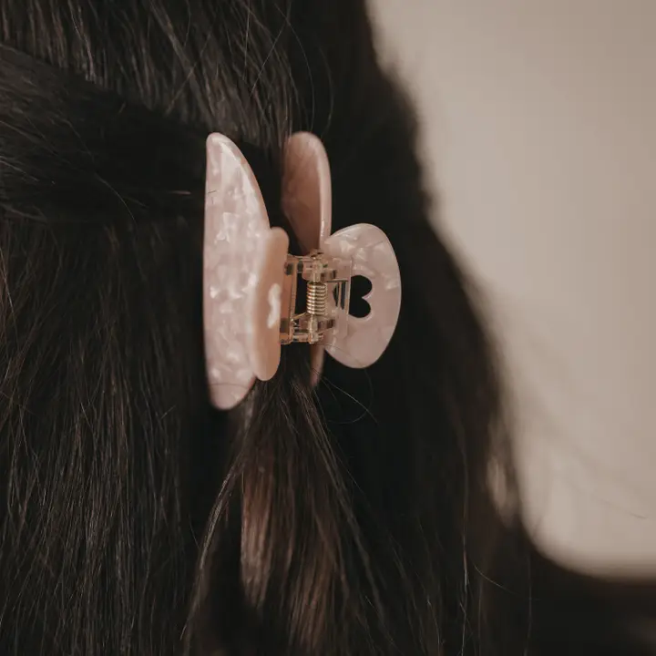 Grande pince cheveux cœur blush - Liste de cadeaux d'anniversaire d'Alice