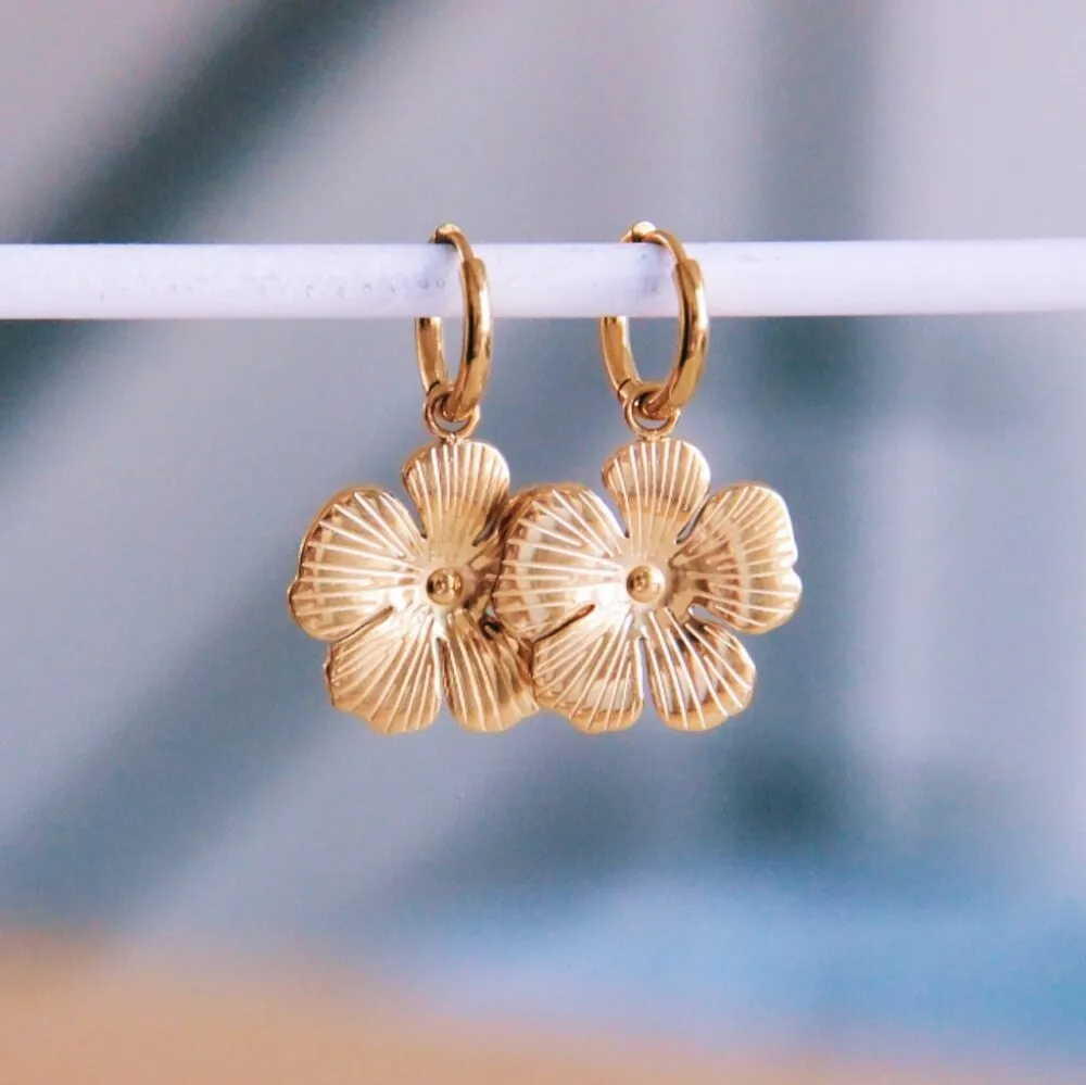 Bracelet charm avec petits cœurs doré - Bazou