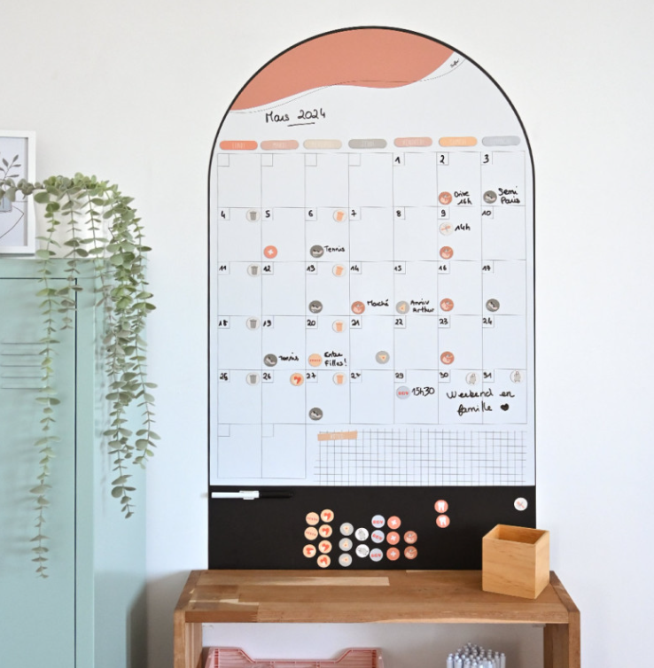 Calendrier mural magnétique mensuel - Le familial - Liste de naissance Charlotte Grossmann & Vick Badet (PARTICIPATION)