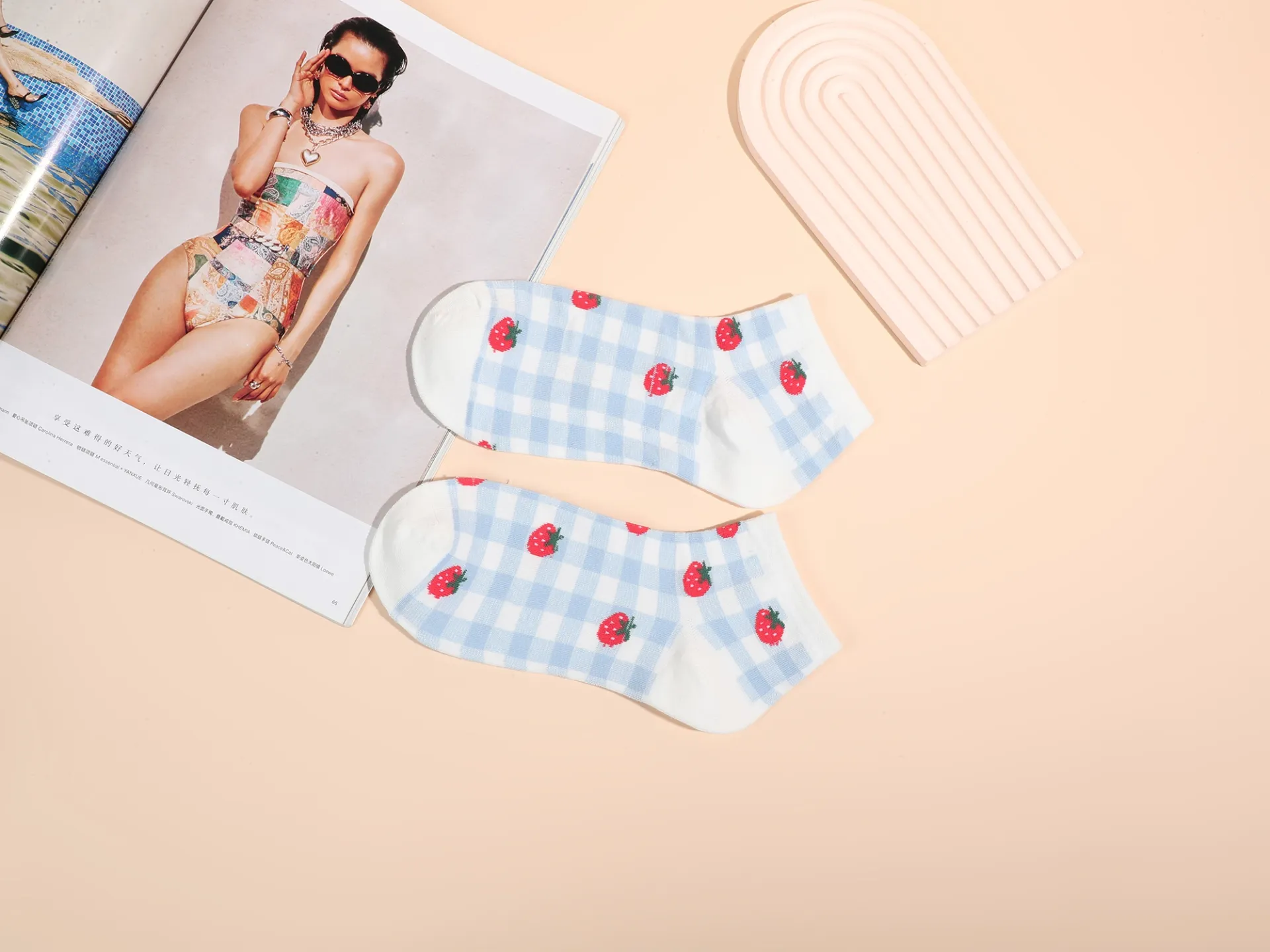 Jam Jar Socks Strawberries Gingham - Inès Delaure