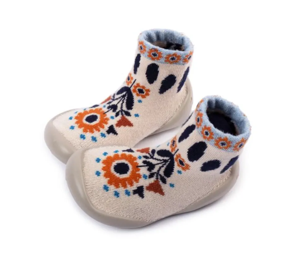 PARTICIPATION : Chaussons Folk Flowers - Liste de cadeaux d'anniversaire d'Aline