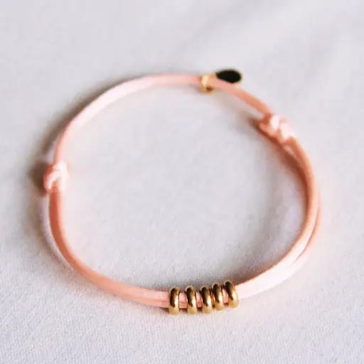 Bracelet en satin avec anneaux saumon doré - Bazou